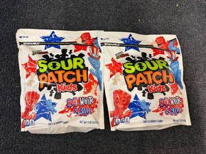 lot 122 image: 2 X 1Lb Bags Of Sour Patch Kids