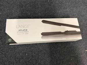 lot 7 image: LAnge Hair Straightener - Black