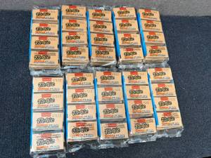 lot 233 image: 10 Packs Of Diana Picnic Vanilla Wafers