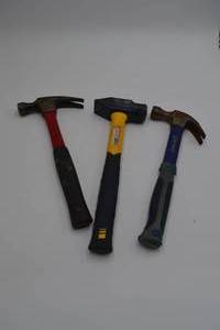 lot 20 image: Variety of Hammers