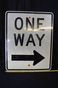 lot 21 image: Road Sign