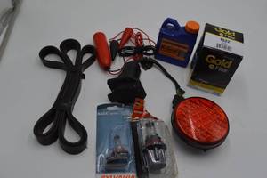 lot 33 image: Car Parts