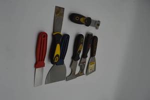 lot 63 image: Assorted Scrappers