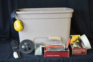 lot 256 image: Assorted Garage Tools