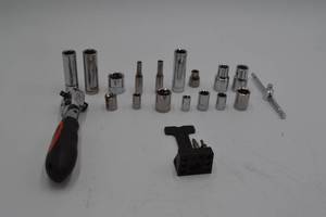 lot 81 image: Sockets and Socket Wrench