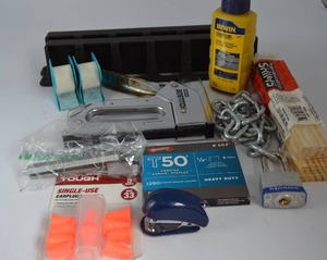 lot 91 image: Assorted Garage Items