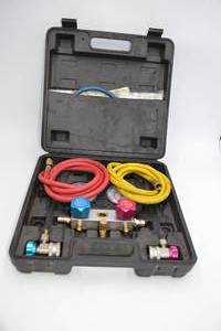 lot 144 image: Manifold Gauge set