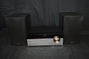 lot 152 image: CD Sterieo