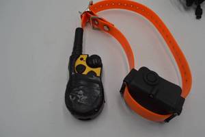 lot 166 image: Dog Training Colar