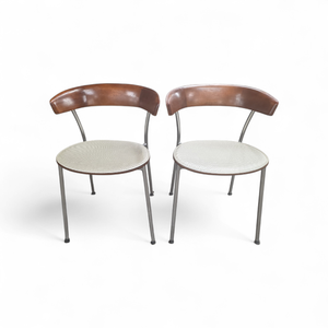 lot 71 image: Geiger  Mid-Century Modern style chairs designed by Keiji Tekeuchi for Geiger  Herman Miller Furniture