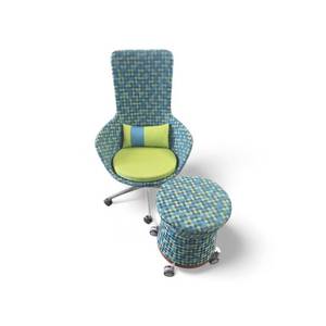 lot 75 image: Keilhauer Lounge Chair w Ottoman