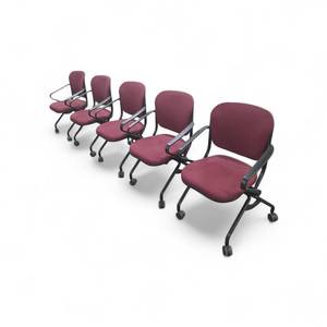 lot 78 image: 5 KI Nesting Chairs