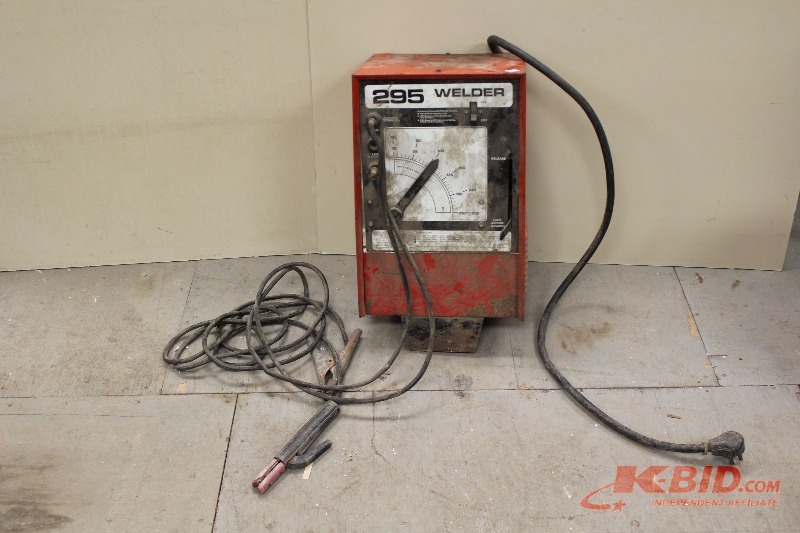lot 21 image: Arc Stick Welder