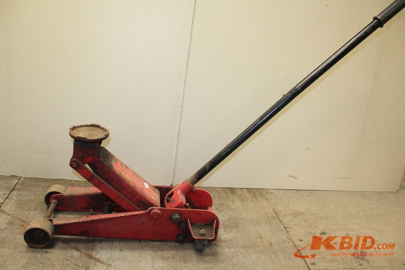 lot 33 image: Heavy Duty 4 Ton Jack