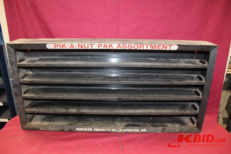 lot 59 image: Pik A Nut Assortment Shelf