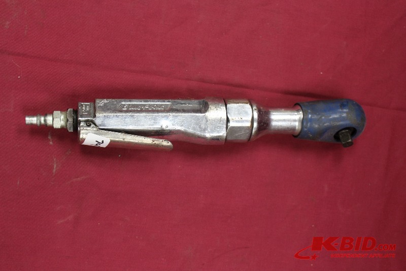 lot 74 image: Blue Point Pnuematic Ratchet