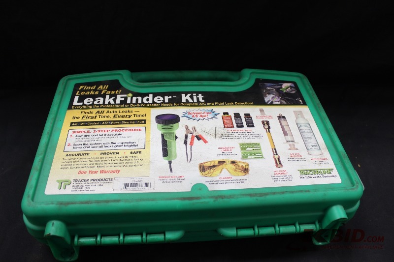 lot 78 image: Leak Finder Kit with Dyes