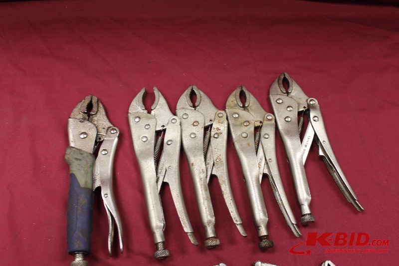 lot 85 image: Lock Pliers Set