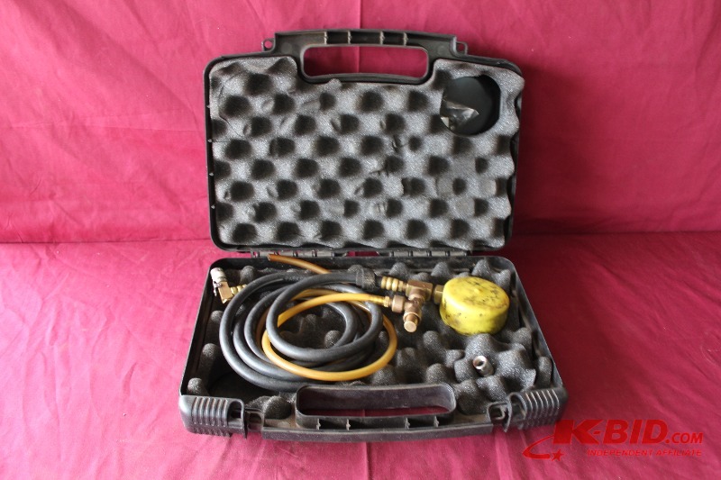 lot 106 image: SNAP-ON Fuel Pressure Gauge Dignostic Set