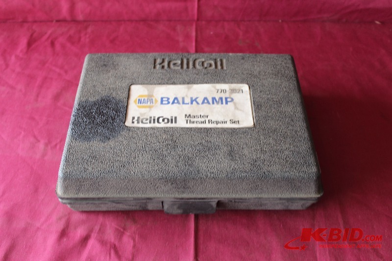 lot 108 image: NAPA Balklamp Master Thread Repair Set