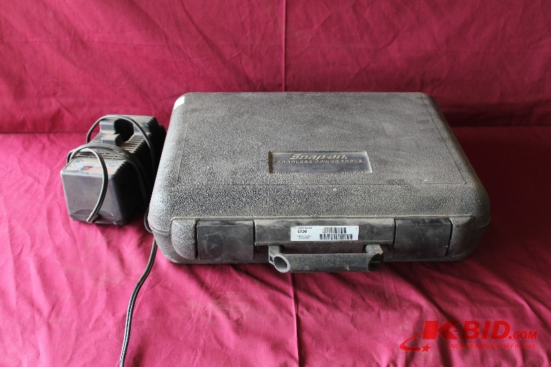 lot 117 image: SNAP-ON 38 Driver  Drill