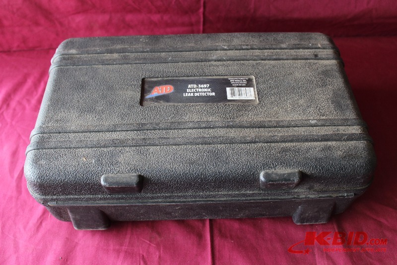 lot 120 image: ATD Electronic Leak Detector