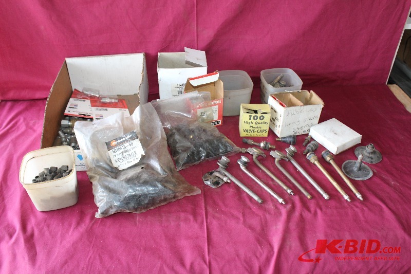 lot 127 image: Tire Repair Hardware and Air Hose Couplers