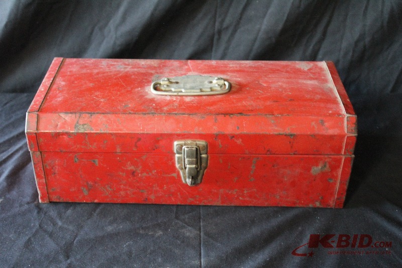 lot 144 image: Toolbox
