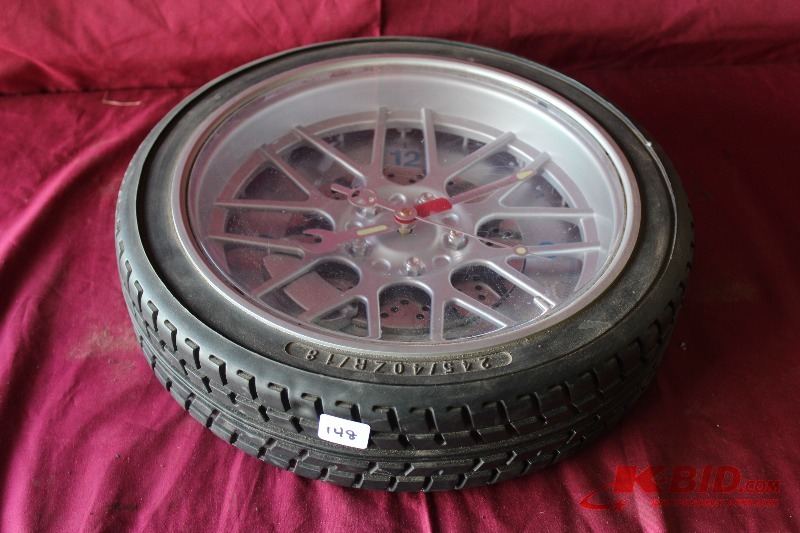 lot 148 image: Tire Clock