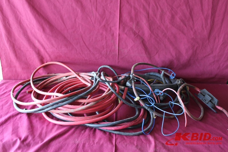 lot 149 image: Battery Cables