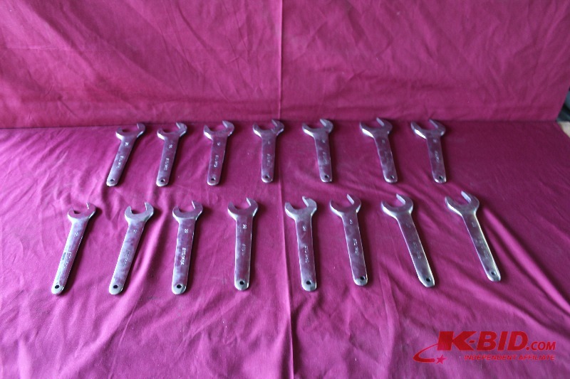 lot 153 image: ATD Metric Jumbo Service Wrench Set