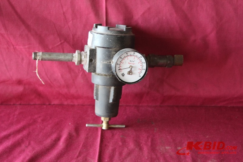 lot 163 image: PSI Gauge  Regulator