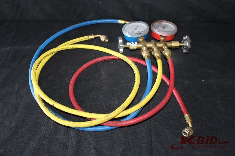 lot 183 image: AC System Recharge  Gauges Set