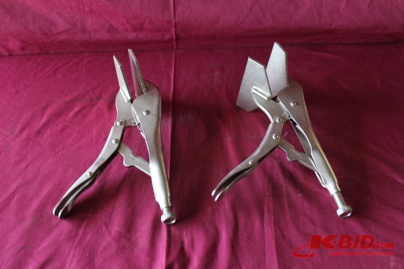 lot 194 image: Vise Clamps