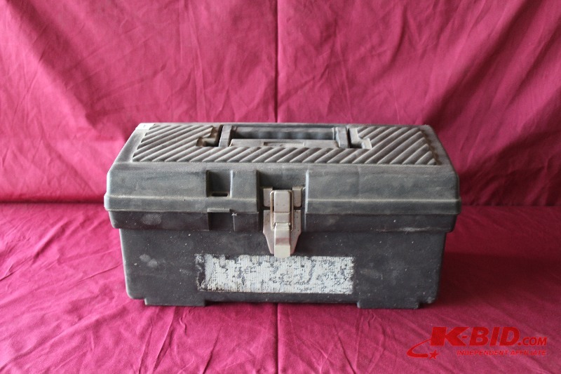 lot 204 image: Tool Box