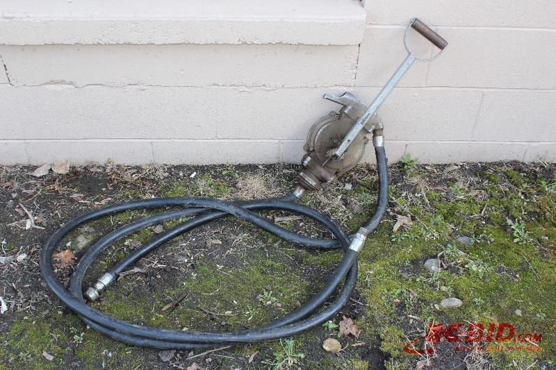 lot 215 image: Fuel Pump