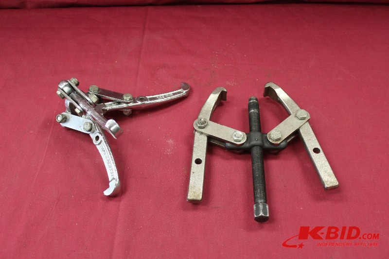 lot 243 image: Pullers