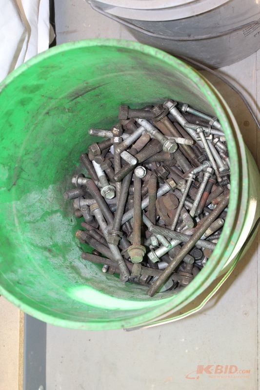 lot 257 image: Bucket of Bolts