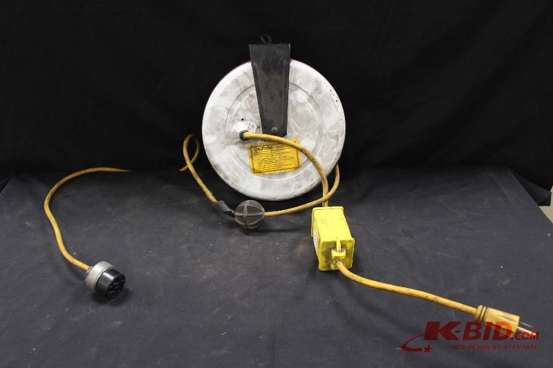 lot 305 image: Extension Cord Keeper