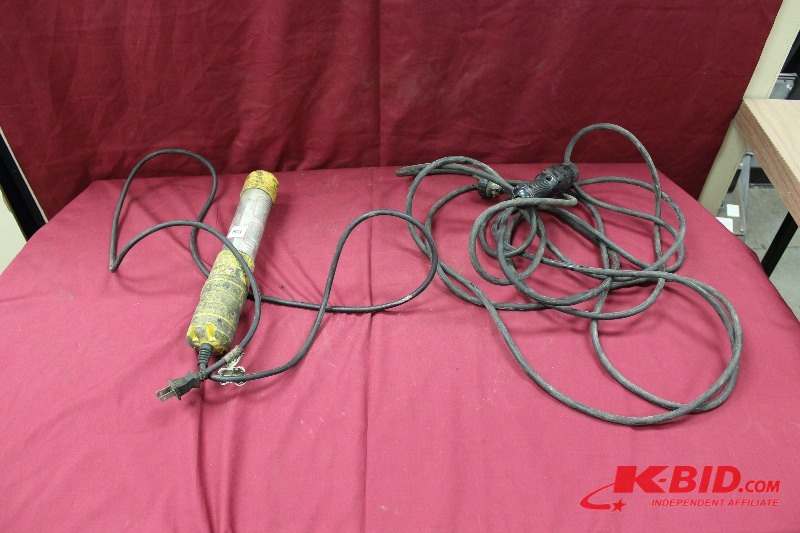 lot 306 image: Shop Light