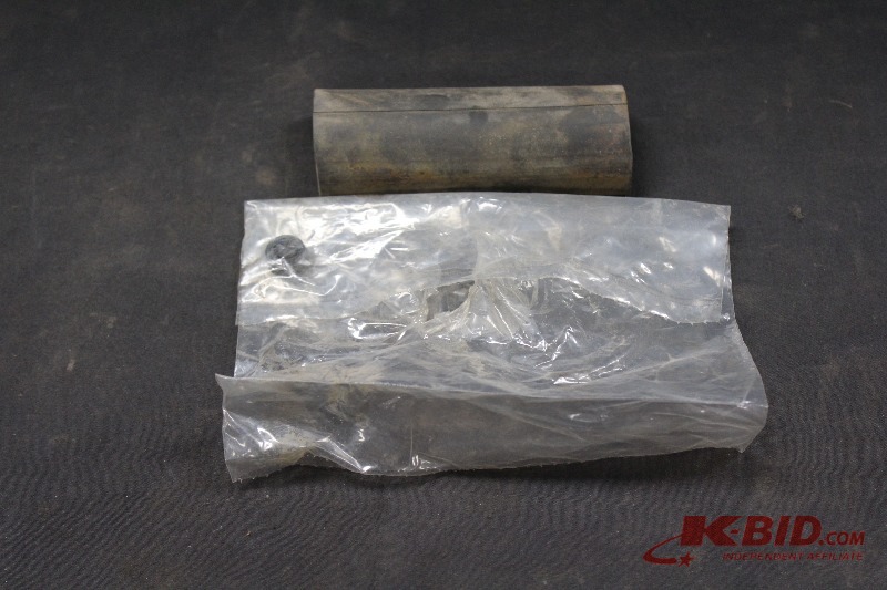 lot 362 image: Concrete Screws