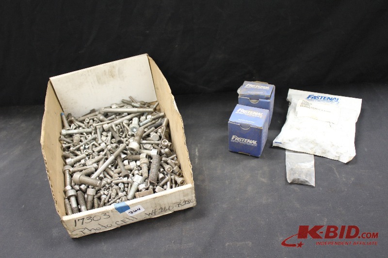 lot 364 image: HEX Bolts