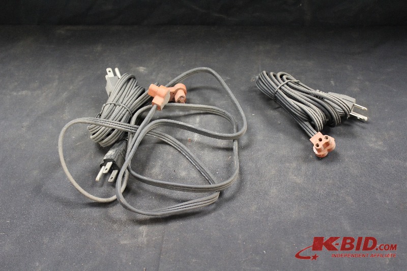 lot 368 image: Engine Heater Plugs