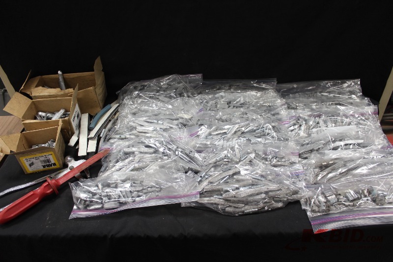 lot 381 image: Wheel Balance Weights, Many Sizes  Weights
