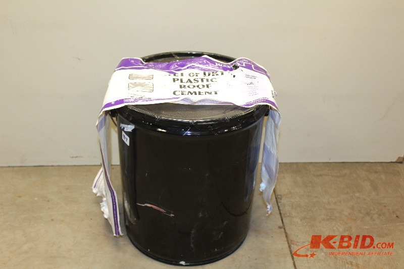 lot 417 image: Pail Roof Cement