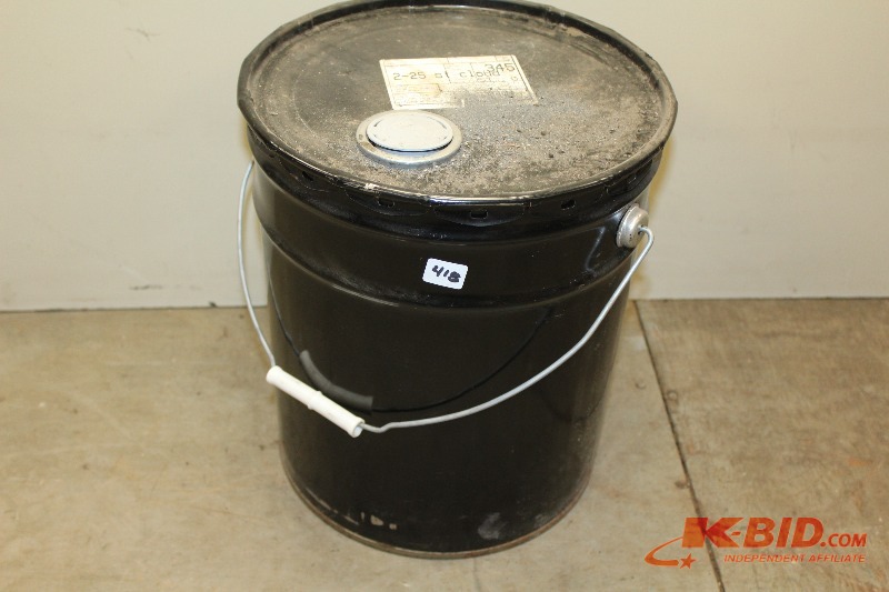 lot 418 image: Pail Mineral Spirits