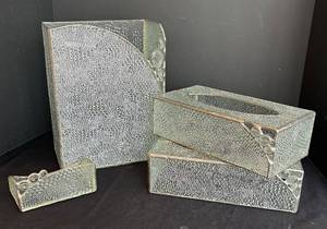 lot 144R image: LR - Bubbled Glass Powder Room Accessories