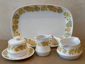 lot 154R image: LR - Noritake Progression Sunny Side 9003 Platter with Gravy Boat, Creamer & Sugar Dish