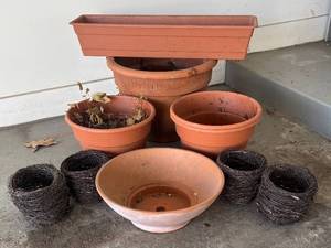 lot 321R image: G - Planter Pots & Black Woven Baskets - Garden Decor Collection