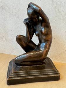 lot 19D image: K - Bronze Nude Kneeling Female Sculpture